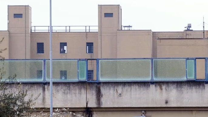 La FP CGIL polizia penitenziaria: Ennesimo suicidio nella Casa Circondariale di Prato, istituto dimenticato dalle istituzioni. Situazione insostenibile per il personale e i detenuti.